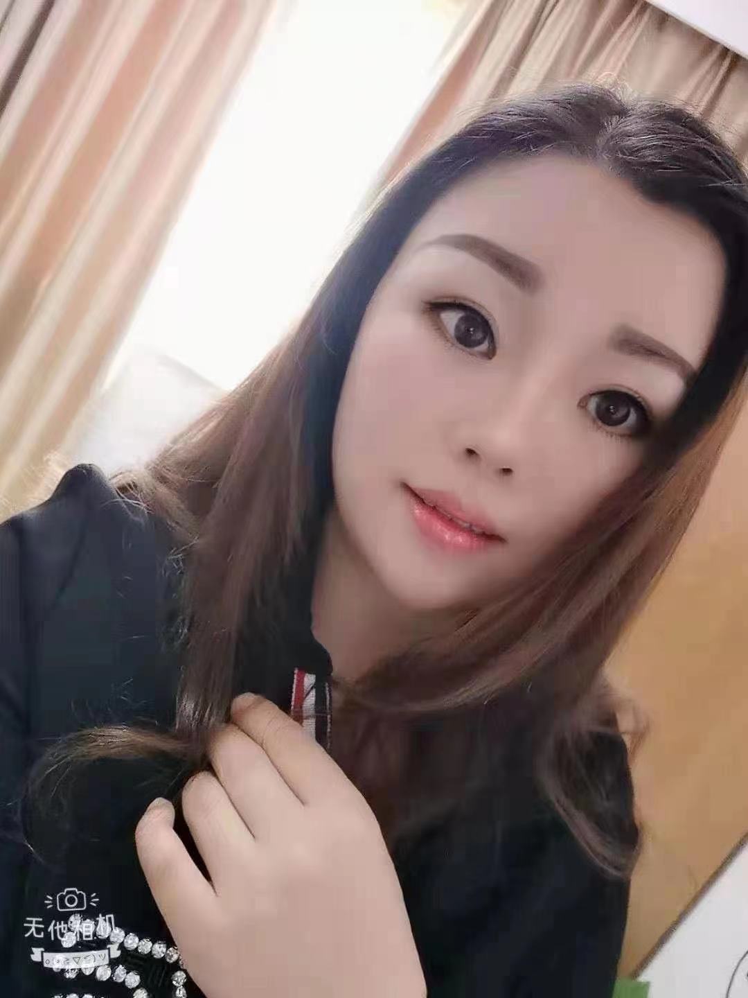 身材不是一般的好前凸后翘的